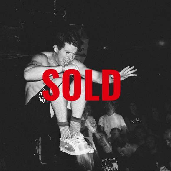 Early 2000s Old Navy Tee 🍏 - Picture 1 of 16